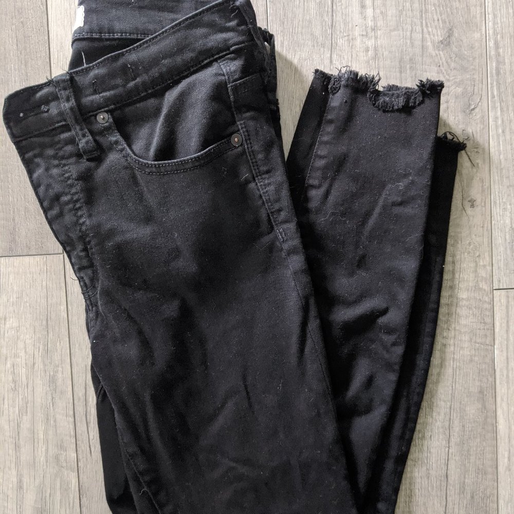 Madewell Black Skinny Jeans with Frayed Hems